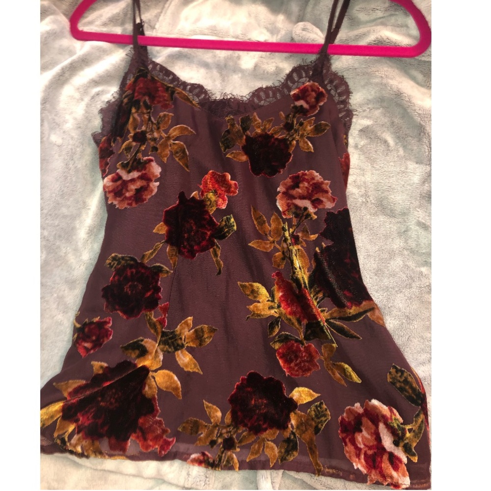 Velvet detail tank blouse